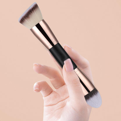 Dual Ended Foundation Brush - Create Flawless Foundation