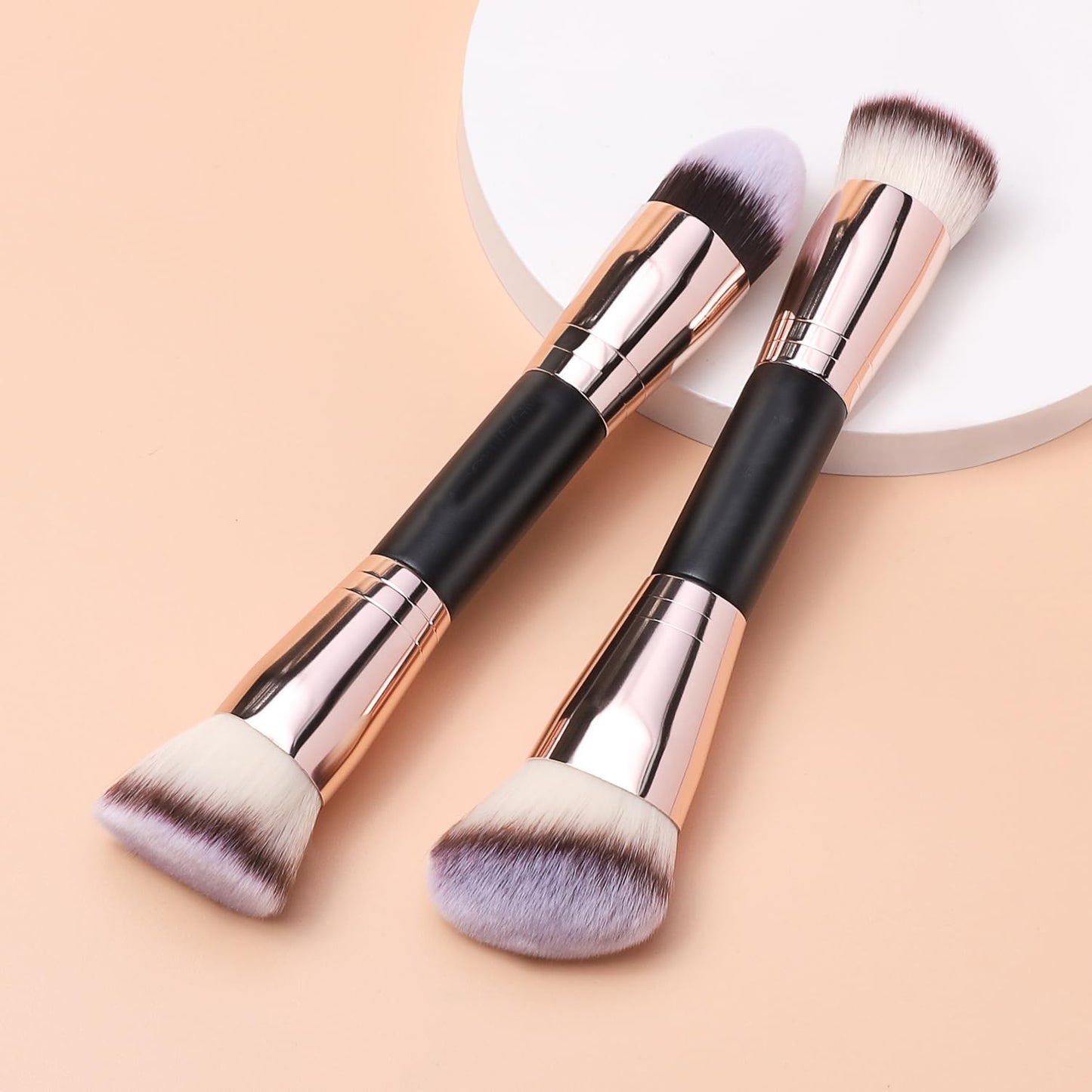 Dual Ended Foundation Brush - Create Flawless Foundation